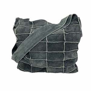 CHANEL Gray Shoulder Bag
